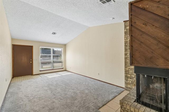 208 Hudson Place, Midwest City, OK 73110