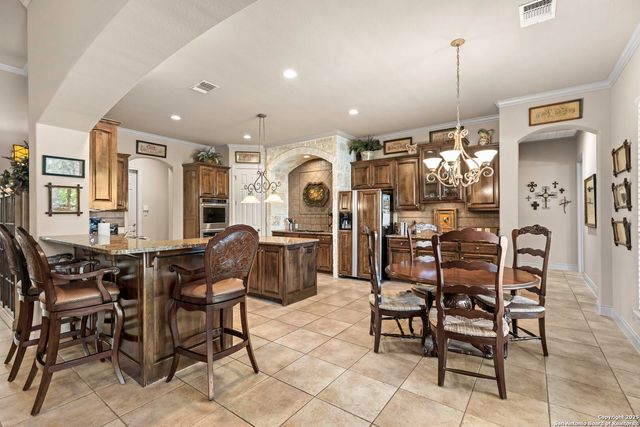 114 Candelaria, Helotes, TX 78023