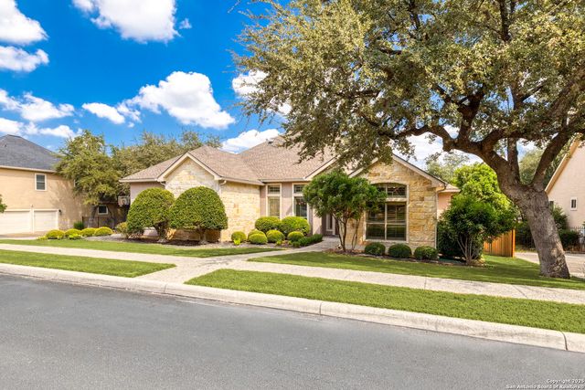 114 Candelaria, Helotes, TX 78023