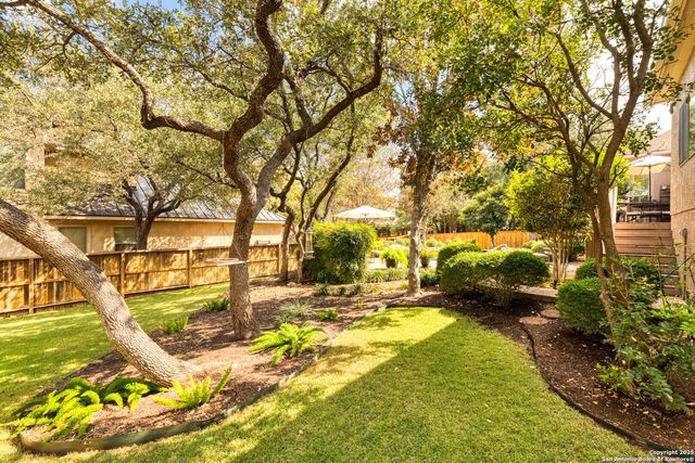 114 Candelaria, Helotes, TX 78023