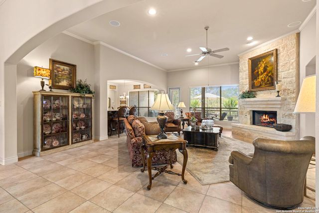 114 Candelaria, Helotes, TX 78023