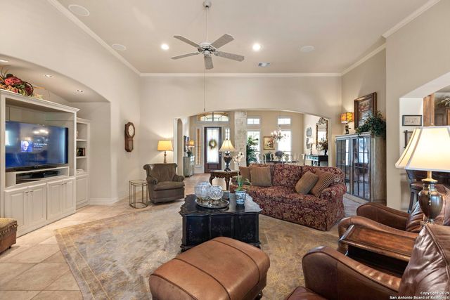 114 Candelaria, Helotes, TX 78023