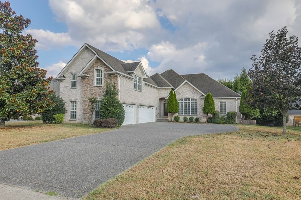 649 Bonita Pkwy, S, Hendersonville, TN 37075