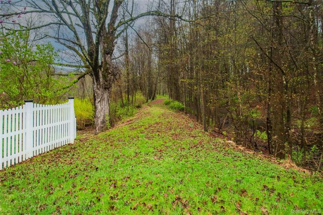 62 Thornton Road, Phillipsport, NY 12769