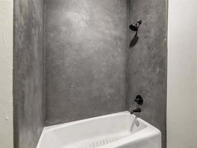 2401 Deborah Lane, Edmond, OK 73034