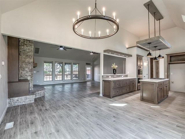 2401 Deborah Lane, Edmond, OK 73034