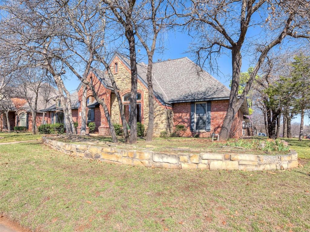 2401 Deborah Lane, Edmond, OK 73034