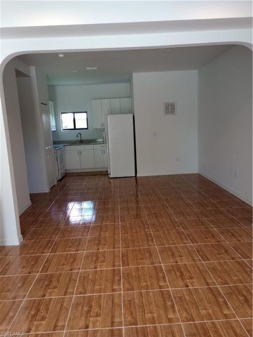 423 Canyon DR S, Lehigh Acres, FL 33936