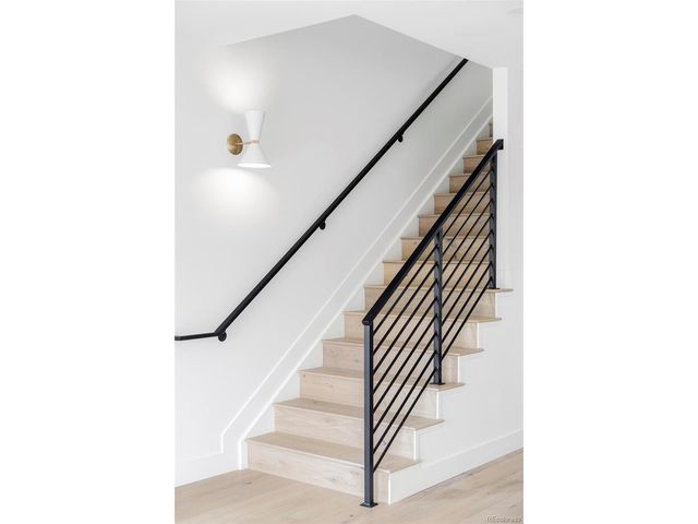 2914 Hooker St, Denver, CO 80211