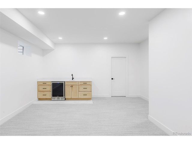 2914 Hooker St, Denver, CO 80211