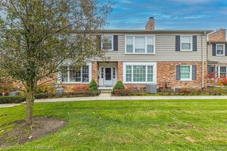 549 N Old Woodward Avenue, Birmingham, MI 48009