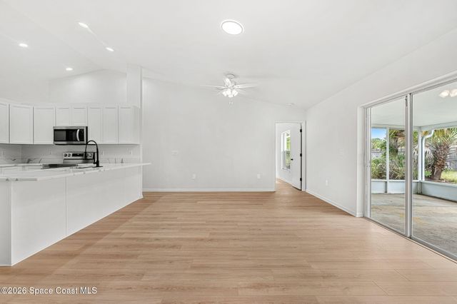 709 Haryestor Avenue SW, Palm Bay, FL 32908