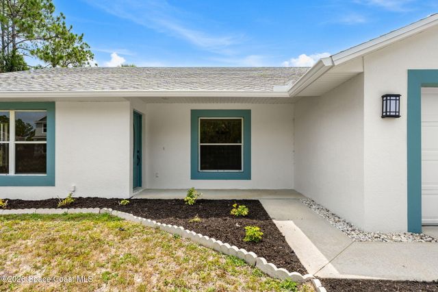 709 Haryestor Avenue SW, Palm Bay, FL 32908