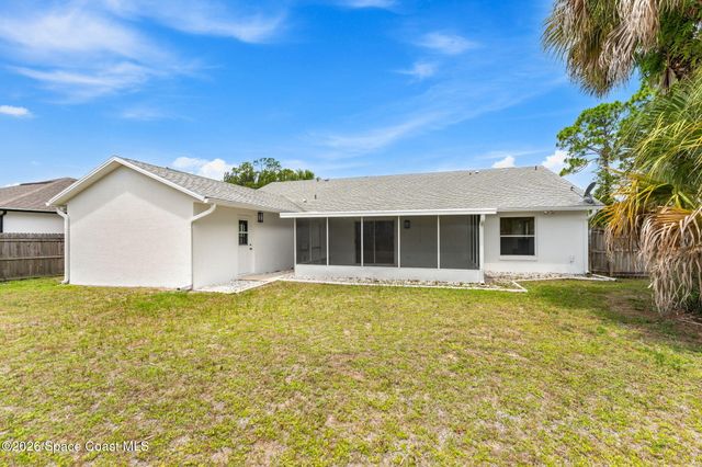 709 Haryestor Avenue SW, Palm Bay, FL 32908
