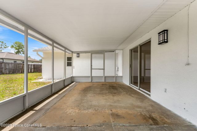 709 Haryestor Avenue SW, Palm Bay, FL 32908