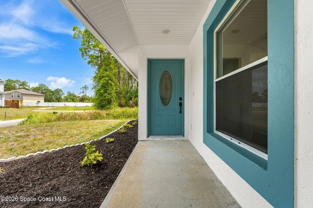709 Haryestor Avenue SW, Palm Bay, FL 32908