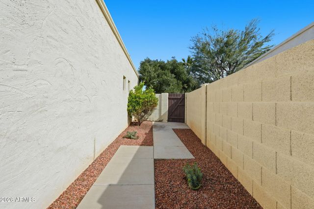 5352 S COUNTRY CLUB Way, Tempe, AZ 85283