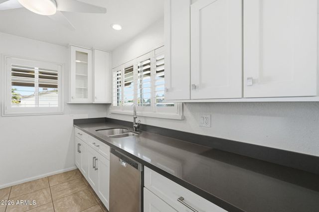 5352 S COUNTRY CLUB Way, Tempe, AZ 85283