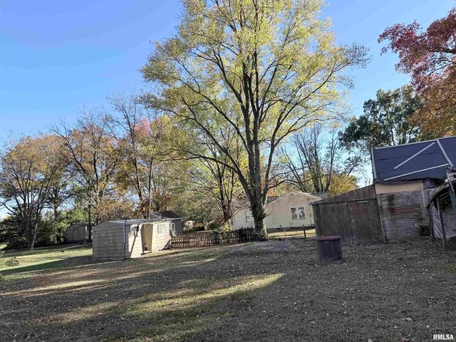 14322 MEMORY Lane, Mt Vernon, IL 62864