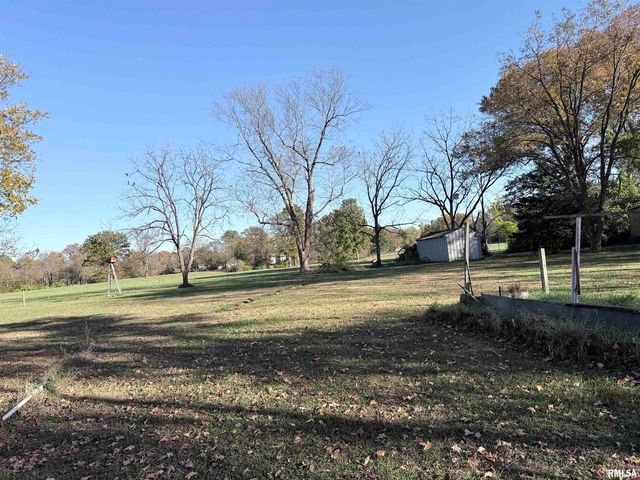 14322 MEMORY Lane, Mt Vernon, IL 62864