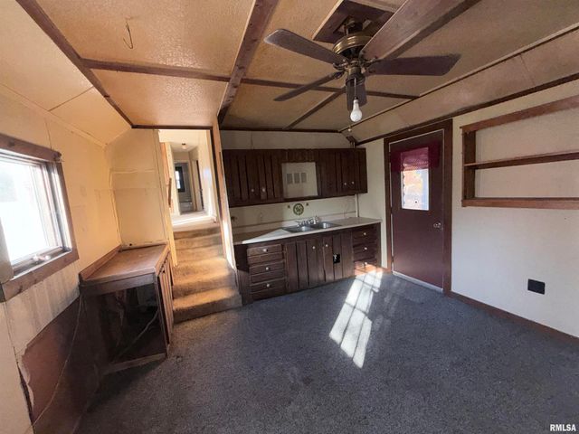 14322 MEMORY Lane, Mt Vernon, IL 62864