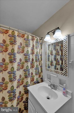 209 ENDLICH AVE, Reading, PA 19606