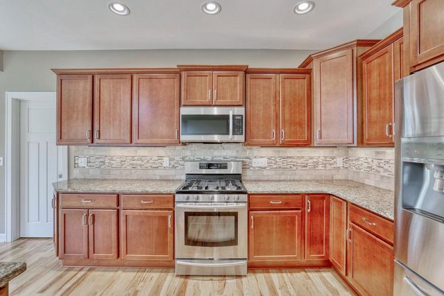 1404 Whitetail RUN, Mukwonago, WI 53149
