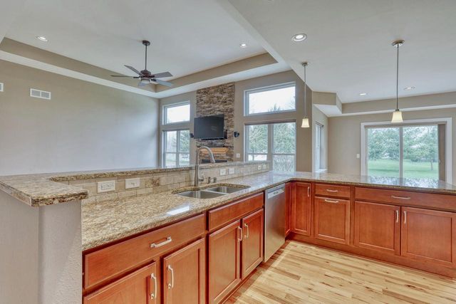 1404 Whitetail RUN, Mukwonago, WI 53149