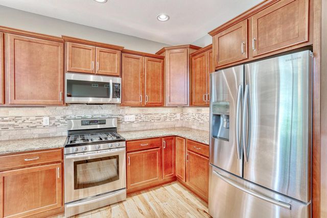 1404 Whitetail RUN, Mukwonago, WI 53149