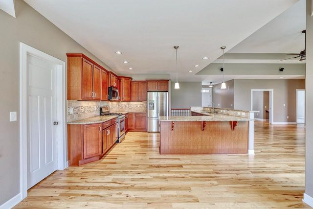 1404 Whitetail RUN, Mukwonago, WI 53149