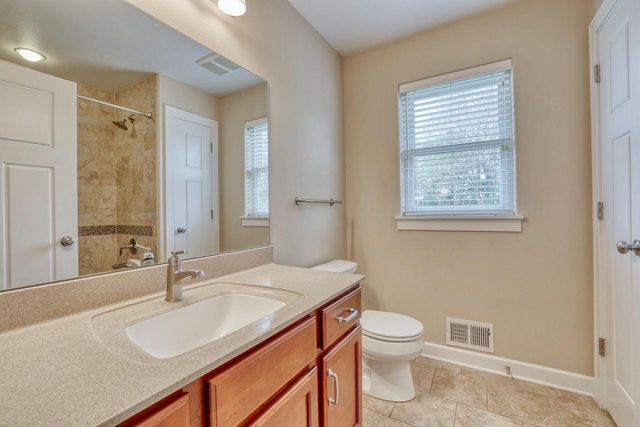 1404 Whitetail RUN, Mukwonago, WI 53149