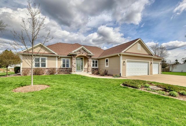 1404 Whitetail RUN, Mukwonago, WI 53149