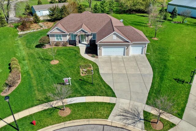 1404 Whitetail RUN, Mukwonago, WI 53149