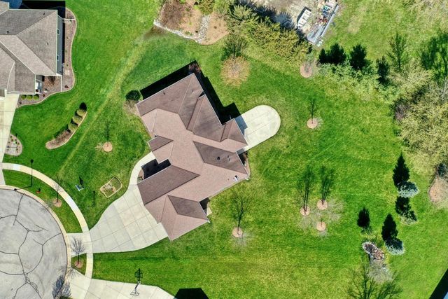 1404 Whitetail RUN, Mukwonago, WI 53149