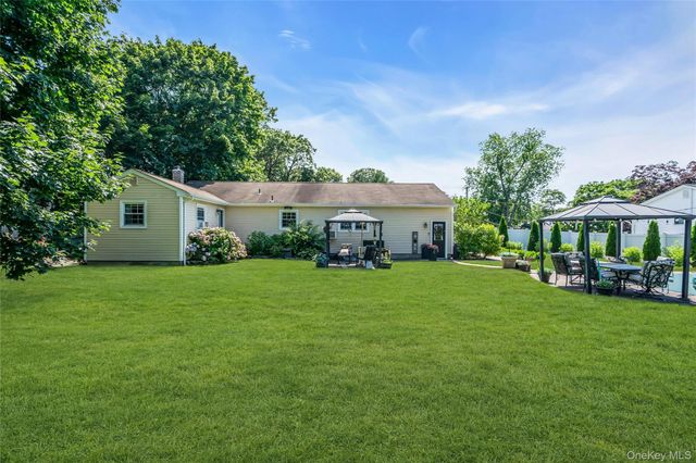 3 Lillian Road, Nesconset, NY 11767
