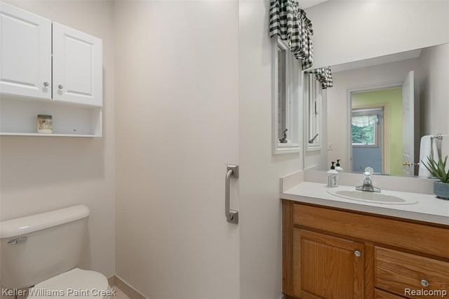210 Mayfield, Leonard, MI 48367