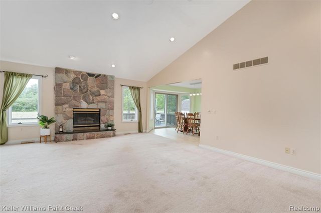 210 Mayfield, Leonard, MI 48367