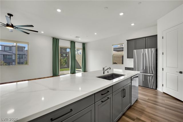1532 Pacific Baza Street, Las Vegas, NV 89138