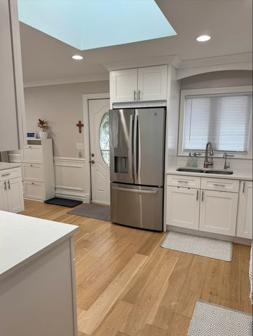 1517 Webster Lane, Des Plaines, IL 60018