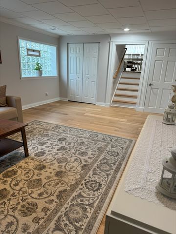 1517 Webster Lane, Des Plaines, IL 60018