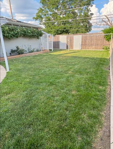 1517 Webster Lane, Des Plaines, IL 60018