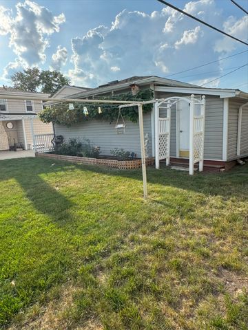 1517 Webster Lane, Des Plaines, IL 60018
