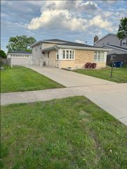 1517 Webster Lane, Des Plaines, IL 60018