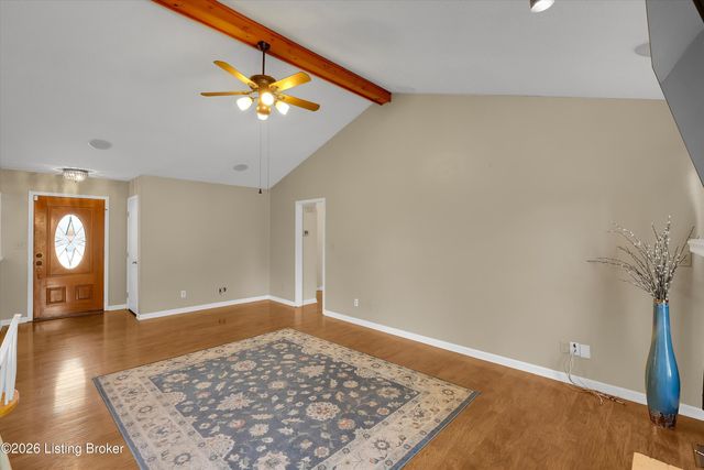230 E Emerald Cir, Mt Washington, KY 40047