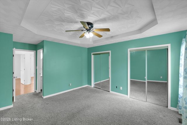 230 E Emerald Cir, Mt Washington, KY 40047