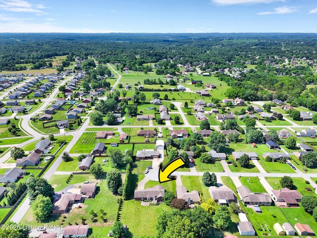 230 E Emerald Cir, Mt Washington, KY 40047