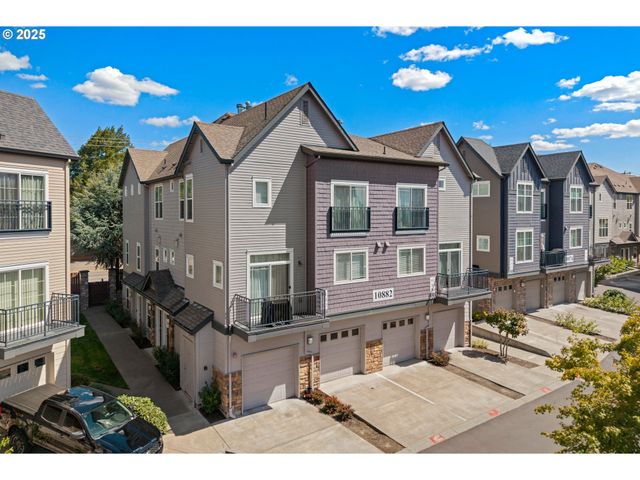10882 Ne RED WING Way 204, Beaverton, OR 97006