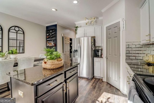 1753 Liberty Parkway NW, Atlanta, GA 30318