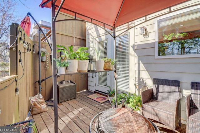 1753 Liberty Parkway NW, Atlanta, GA 30318