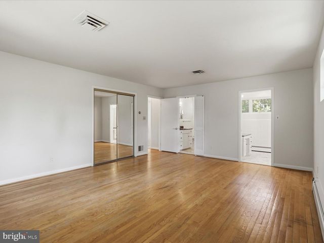 6533 COPA CT, Falls Church, VA 22044